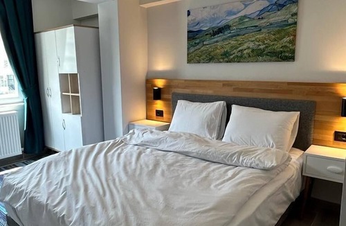 Cinarcik Hotel | Royalova Hotel