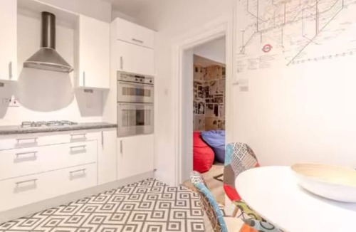 Kensington Apartment | #RoyalPadlondon in Earls Court, Chelsea. 2 bedroom apartment full of character.