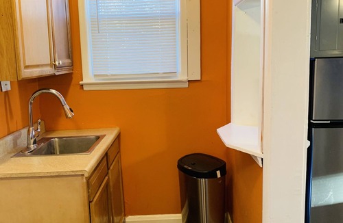 Lauraville Apartment | Royalty Homes - College Style 3 bedroom Apartment
