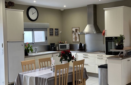 Royan House | Royan: Le Calme City house 2 to 4 people/near Seaside, City