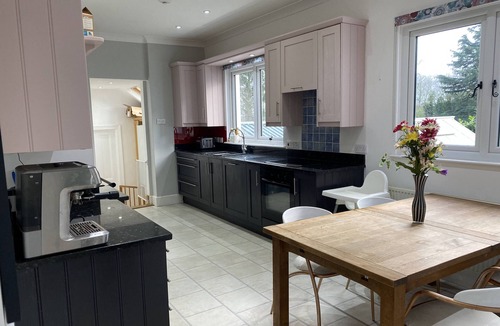 East Grinstead House | Rozel Ashdown Rental, huge garden, swim spa and hot tub and separate annex