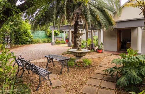 Lyttelton Manor Bed & Breakfast | Rozendal Guest House