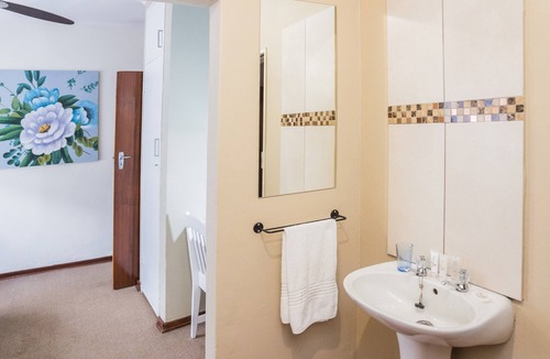 Lyttelton Manor House | Rozendal Guest House