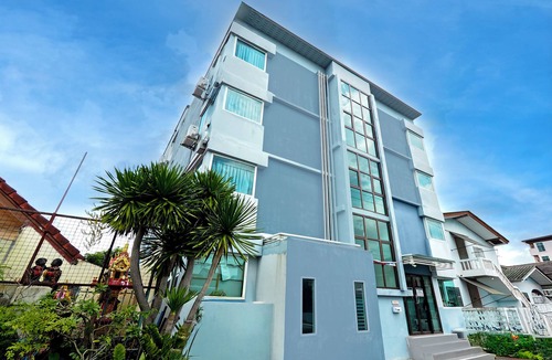 Lat Krabang Apartment | RQ Suvarnabhumi Airport by Collection O