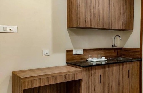 Central Chennai Hotel | RR Mount Elite Suites