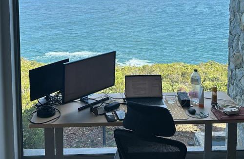 Herolds Bay Villa | RRoar George
