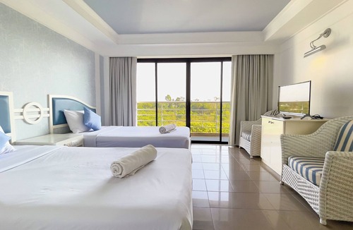 Trang Hotel | Rua Rasada Express