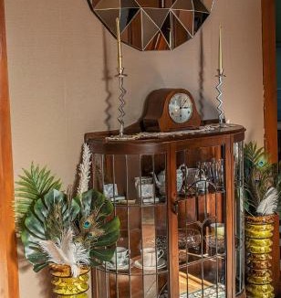 Owhango Apartment | Ruapehu's OLD POST OFFICE - Simple & Elegant 1-3 Bdr East Wing
