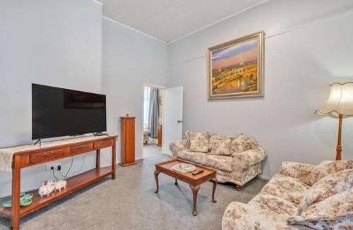Ruawai House | Ruawai Post Office Accommodation