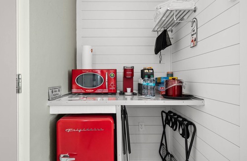 Port St. Joe Hotel | Ruby Del Sol | Bold Red Boutique Suite