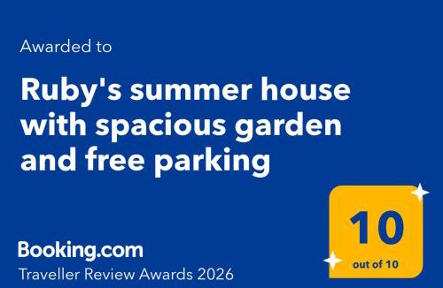 Gavrio House | Ruby's summer house with spacious garden and free parking