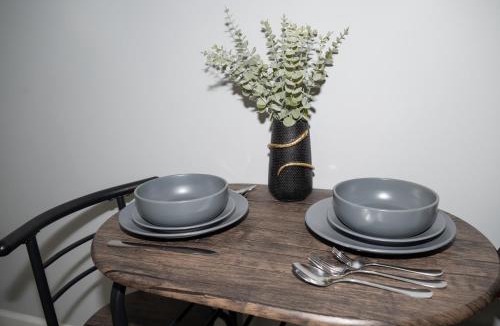 Brighton Beach House | Ruby3 Room at Brighton Beach 2Min Walk to Ocean & Subway Chic Stay