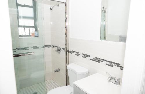 Brighton Beach House | Ruby3 Room at Brighton Beach 2Min Walk to Ocean & Subway Chic Stay