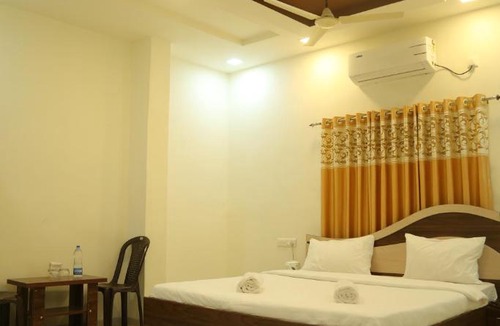 Satara Hotel | Rudraksh Nagthane