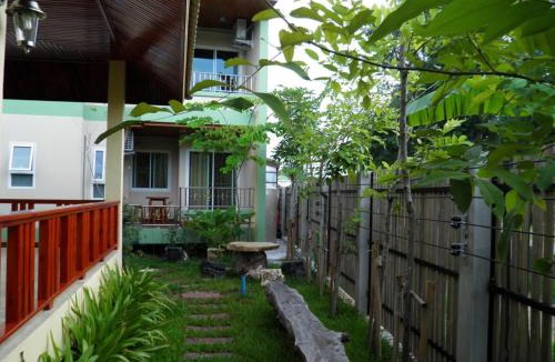 Mueang Kao Hotel | Ruen Narisra Resort