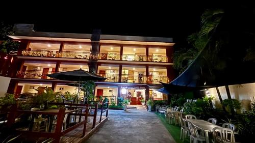 Moalboal Hotel | Rufana Suites