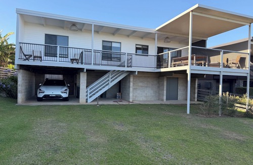Potato Point House | Rugare - A Place of restoration. Wake up to the sound of the surf and birds.