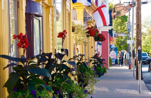 Lunenburg Hotel | Rum Runner Inn