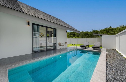 Ban Sakhu Villa | Ruma 2BR Private Pool Villa at Akara Nai Thon