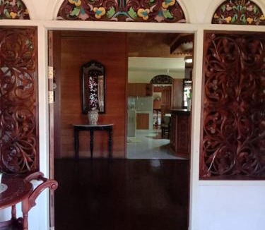 Sumatra Villa | Rumah Gadang Puti Bungsu