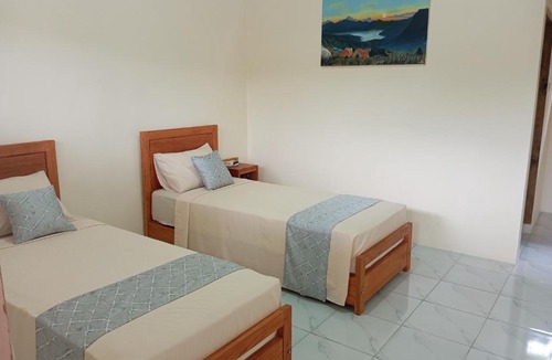 Bayan House | Rumah Kawan Homestay and Trekking