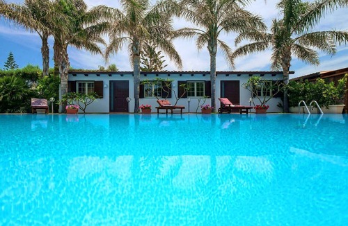 Solfarelli Villa | * RUMAH SAYA * Balinese house by the sea