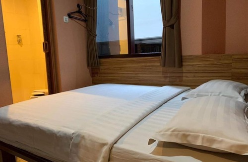 Old Jakarta Hotel | Rumah Shinta