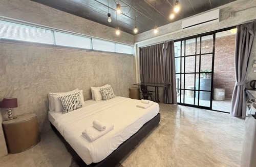 Su Thep Hotel | Rumpai Loft Habitat