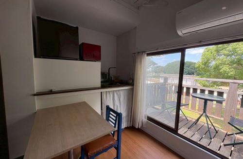 Naritanishi Apartment | Runbull House