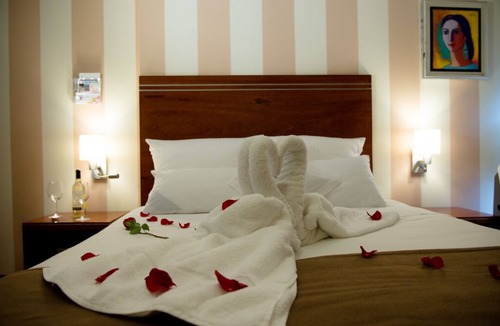 Santa Cruz Hotel | Runcu Hotel