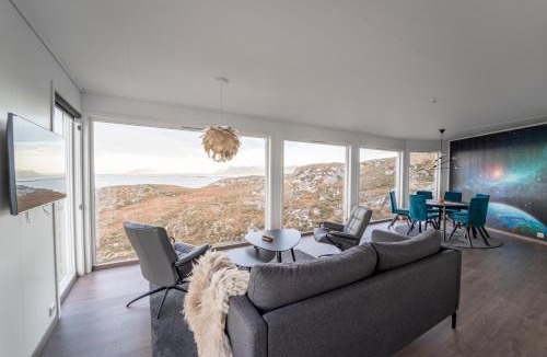 Heroy Apartment | Runde Panorama - Highlight View