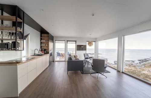 Heroy Apartment | Runde Panorama - Highlight View