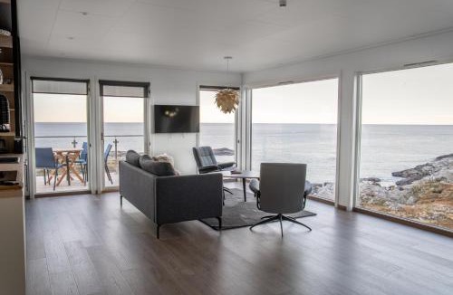 Heroy Apartment | Runde Panorama - Highlight View