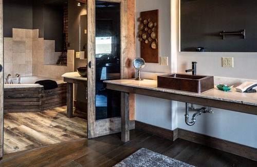 Glasgow Hotel | Rundle Suites