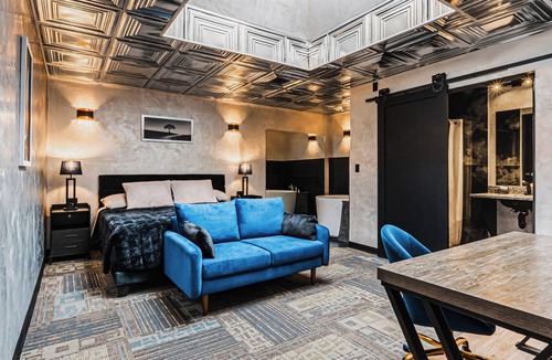 Glasgow Hotel | Rundle Suites