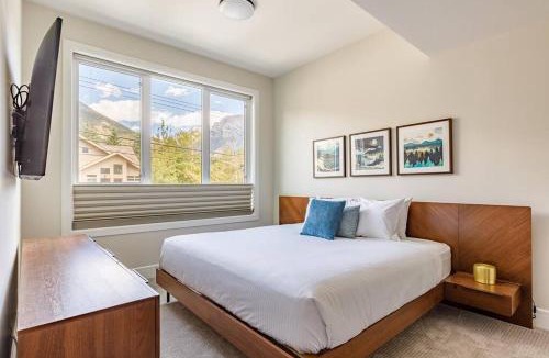 Teepee Town House | Rundleview - Impeccable Design and Private Hot Tub