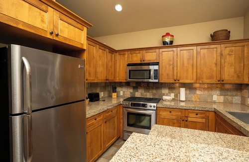 Klamath Falls Cabin | Running Y Resort
