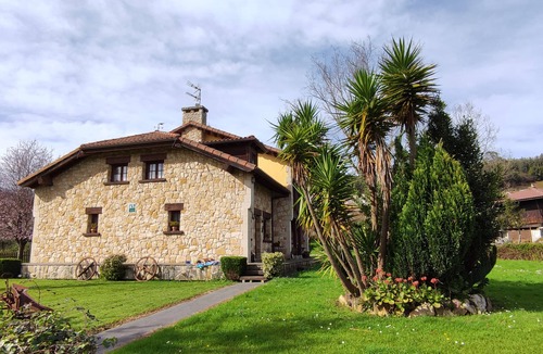 Castrillon Apartment | Rural Accommodation Naveces - Asturias - El Campo