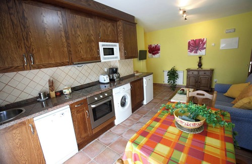Corao Apartment | Rural Apartments La Viña (Apartment number 6)