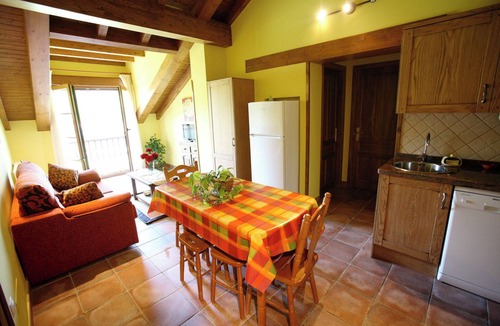 Corao Apartment | Rural Apartments La Viña (Apartment number 9)