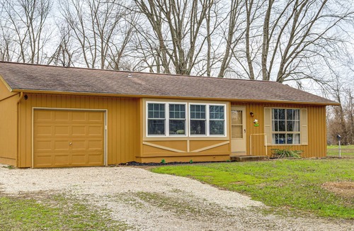 Bloomington House | Rural Bloomington Area Home w/Deck & Yard!