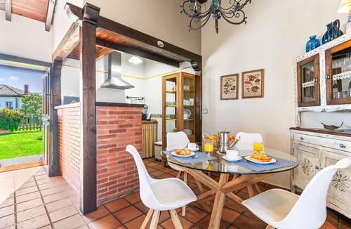 Cabranes House | Rural House 'El Llagar De Naveda' with Mountain Views, Private Terrace & Wi-Fi