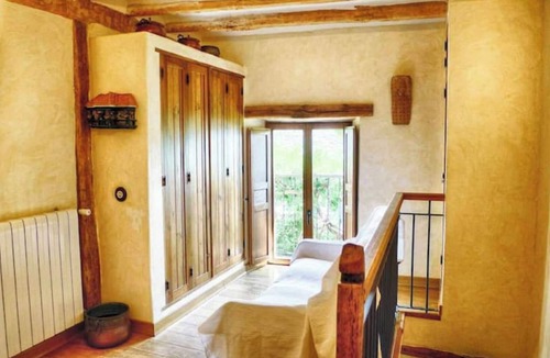 Campillo de Ranas House | Rural house El Abejaruco