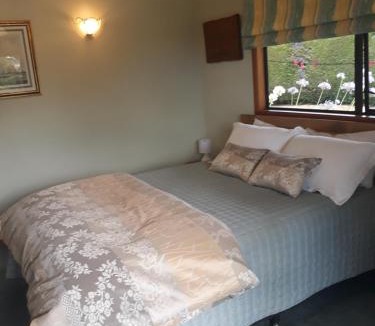 Haruru Bed & Breakfast | Rural Palms