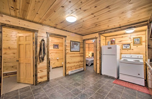 Putnam County Cabin | Rural Powersville Retreat w/Lake Access & Porch!