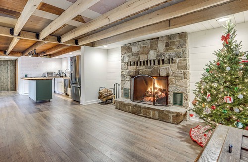 Kirby House | Rural Retreat! Updated Mountain Home in Baker