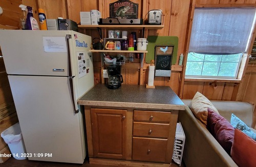 Edwards Cabin | Rus-tic: appropriate to the country, River Rat Cabin