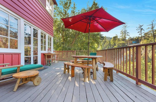 Hacienda House | Russian River Retreat: Private Beach & DogFriendly