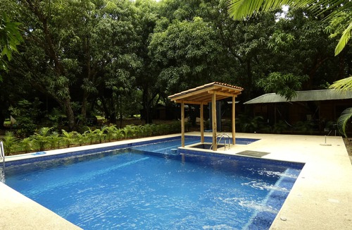 Canafistula Apartment | RusTeak Living Boutique Hotel Mango Studio - a Refuge in Nature