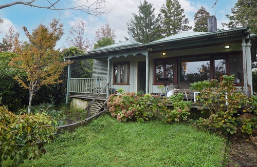 Leura Cottage | Rustic 18th Century Blue Mountains cottage